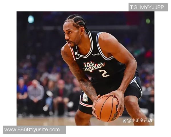 莱昂纳德表现平稳全队最高得分21分但正负值却为负11引人关注